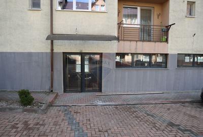 Spațiu comercial, de 317 mp, în Ipotești