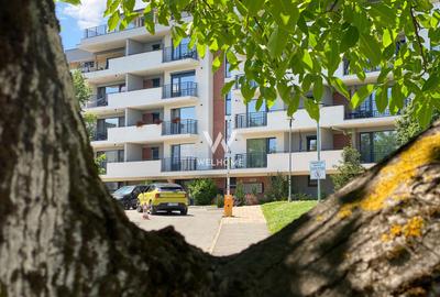 Apartament cu 3 camere semidecomandat în Turnișor