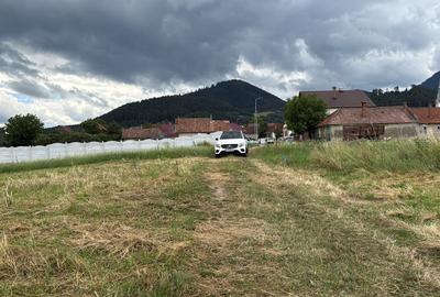 Teren Construcții intravilan de 1500 mp, în Săcele