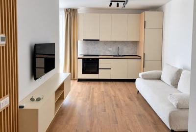 Apartament cu 2 camere semidecomandat, mobilat în Sud