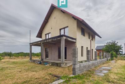 Casă la roșu cu etaj și 500 mp teren în Sântana - 2
