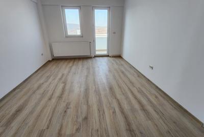 Apartament cu 2 camere decomandat în Bucium