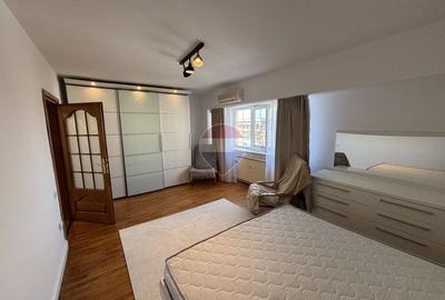 Garsonieră 45 mp, Bd. Unirii renovata, mobilată modern, gata de mutare - 1