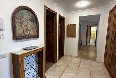 Vanzare apartament zona Universitate - 4 camere cu terasa generoasa - 22