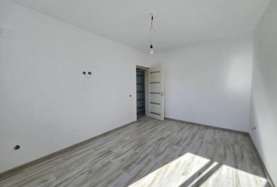 Oferta vanzare parte din duplex P+M Pitesti, 138000 EURO - 17