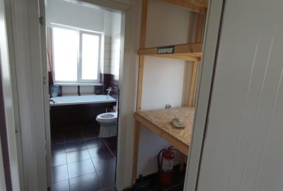 3 camere pentru birouri et 2 in cladire interbelica Tineretului metrou 600 m - 8