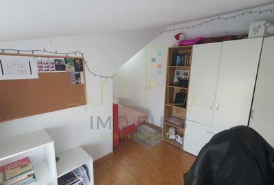 Apartament pe doua nivele cu scara interioara - 10