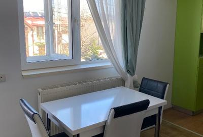 De închiriat Apartament 3 camere într-o vilă cu grădină, propietar - 8