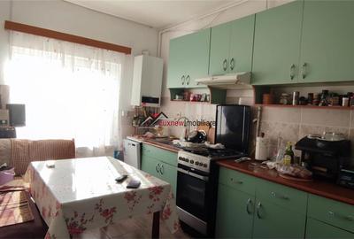 Comision 0%! Locul unde confortul devine acasa! Casa insiruita spatioasa zona Fl - 5