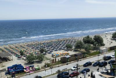 Apartament cu 2 camere semidecomandat, mobilat în Ultracentral