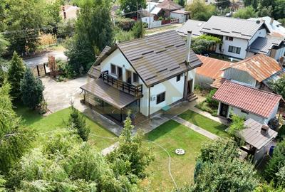 Casă cu 5 camere în Ungureni (Corbii Mari)