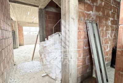 Duplex cu 4 camere, bucatarie separata, toate utilitatile, la asfalt. - 5