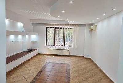 Apartament 3 camere decomandat pe Octavian Goga 23 bl. M106 - 1