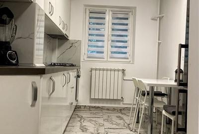 Apartament cu 4 camere semidecomandat în Drumul Taberei