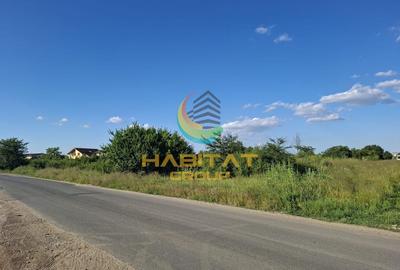 Teren Construcții intravilan de 1070 mp, în Est