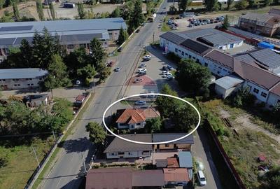 Casă de vânzare cu 6 camere in Câmpulung  - zona Sud - 4