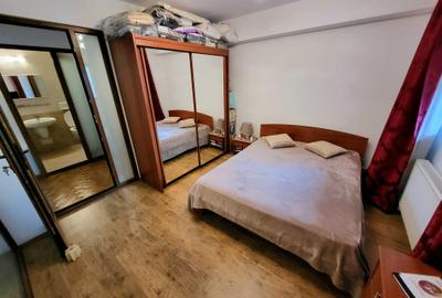 4 camere Centru Bloc PESCĂRUȘ  pret 188000 euro - 8