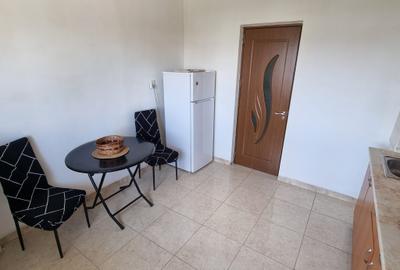 UNIVERSITATE, BLOC 1980, APARTAMENT 2 CAMERE DECOMANDATE, LANGA METROU - 12