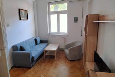 Lnchiriere 2 camere in vila - 1