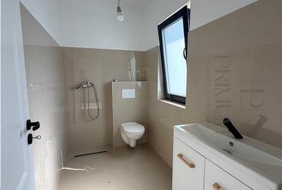 Duplex locatie excelenta - asfalt - 3 bai - doua balcoane - 10