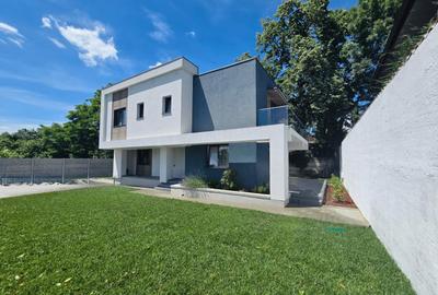 Casă individuală cu 5 camere în Corbeanca