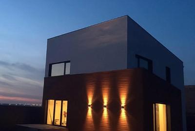 Proprietar - Single 4 camere, 330 mp curte compacta, living 40 mp - 1