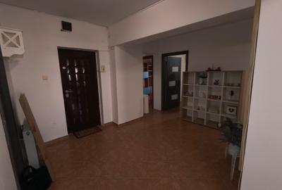 Apartament de inchiriat cu 4 camere in zona CENTRU - 8