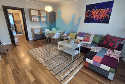 Apartament cu 3 camere decomandat, mobilat în P-ța Unirii