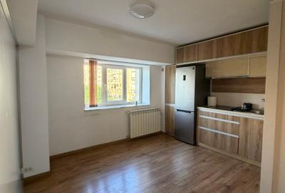 Apartament nemobilat cu vedere la rond Alba Iulia | etaj 3 | 100mp | 3 camere - 9