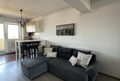 Apartament cu 2 camere decomandat în Apărătorii Patriei