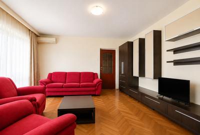 Apartament cu 2 camere decomandat, mobilat în Faleza Nord