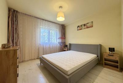 Apartament cu 3 camere decomandat, mobilat în Uverturii