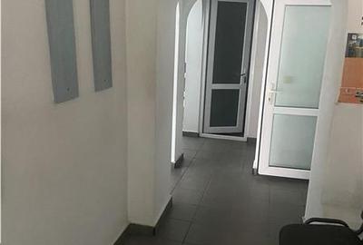 Spațiu comercial, de 72 mp, în Central