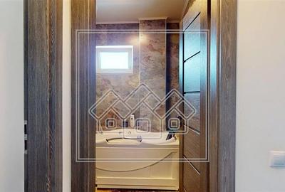 Ap cu 3 camere, 2 bai, 2 balcoane - etaj 3/4 - Calea Surii Mici - 15