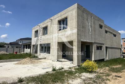 Duplex cu 8 camere în Periferie