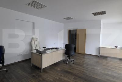 Birou, de 80.00 mp, în Ultracentral