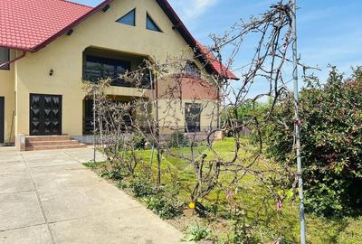 Casa de vanzare in Mitocul Dragomirnei - 2 km de Manastirea Dragomirna - 3