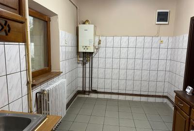 Casa 2 camere singur in curte - teren 900 mp - Sibiu - str. Nicolae Iorga - 9