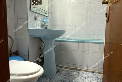 Apartament cu 3 camere de închiriat – Centru, parter - 8