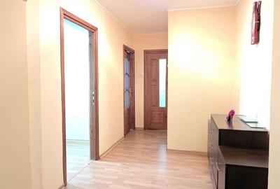 Apartament cu 3 camere, etaj 8, mobilat și utilat, zona GARĂ; - 8