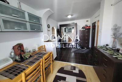 Vânzare apartament cu 2 camere în zonă semicentrală, str. Revolutiei - 4