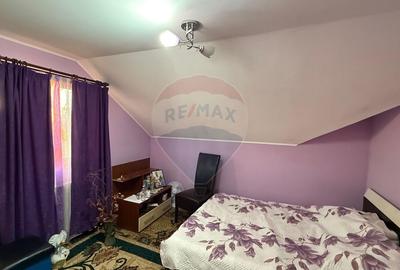 Casă / Vilă cu 5 camere - 8