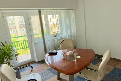 Vanzare apartament 3 camere Unirii - 2