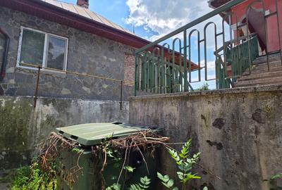 De vanzare spatiu comercial - COMARNIC la DN1 - 28