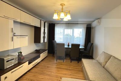 Apartament cu 3 camere decomandat, mobilat în Central