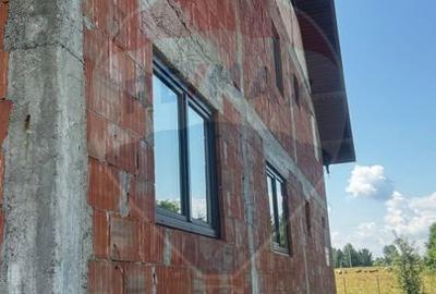 Casă / Vilă cu 6 camere de vânzare - 6