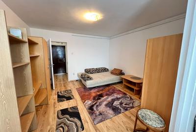 Garsonieră decomandată, mobilată în Gheorgheni