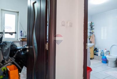 Vanzare vilă cu 2 unitati locative independente in Pantelimon, Central - 24