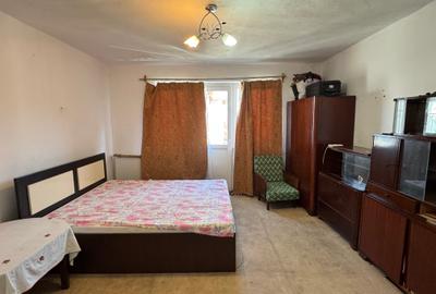 2 cam, 53mp, fara imbunatatiri, et.4, cu acoperis, Zahana - 2