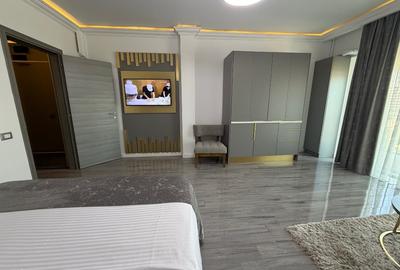 Studio Lux prima linie la mare in White Tower Mamaia - 5